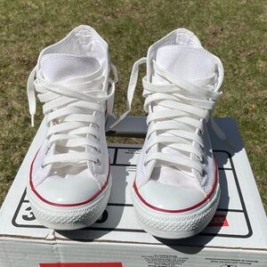 Converse/Chuck Taylor High Top Sneakers in all white. Men’s size 8 / Women’s 10